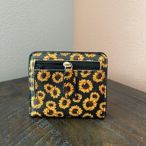 Sunflower Print Faux Leather Compact Wallet w/ Snap Closure & Credit Card Slots